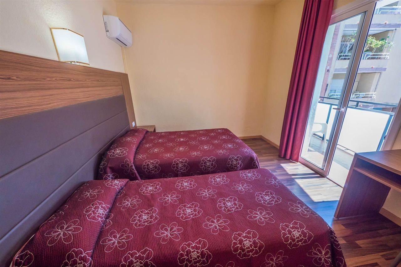 Hotel Golden Sand Льорет-де-Мар Экстерьер фото