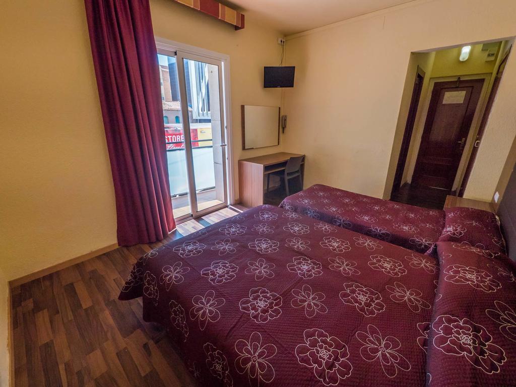 Hotel Golden Sand Льорет-де-Мар Экстерьер фото